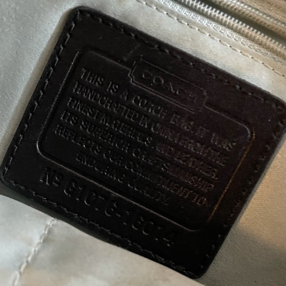 Black shimmery coach bag - Picture 3 of 6